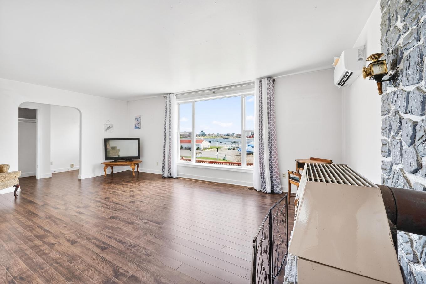 595 Westmount Road, Westmount, NS