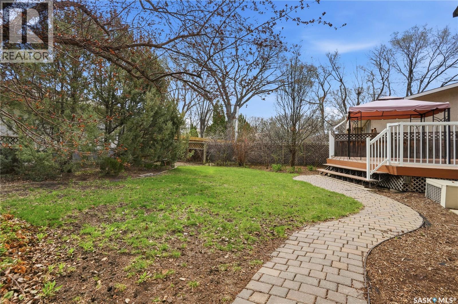 2 Culliton Crescent, Regina, SK - Outdoor With Deck Patio Veranda