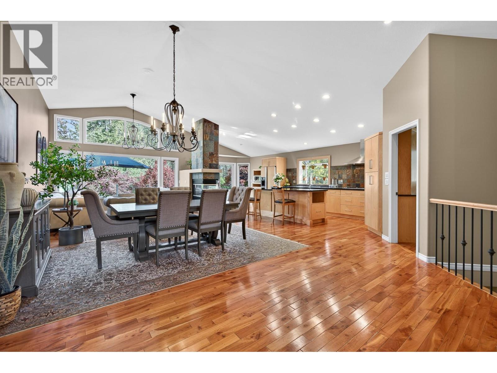 3929 Gallaghers Circle, Kelowna, BC - Indoor