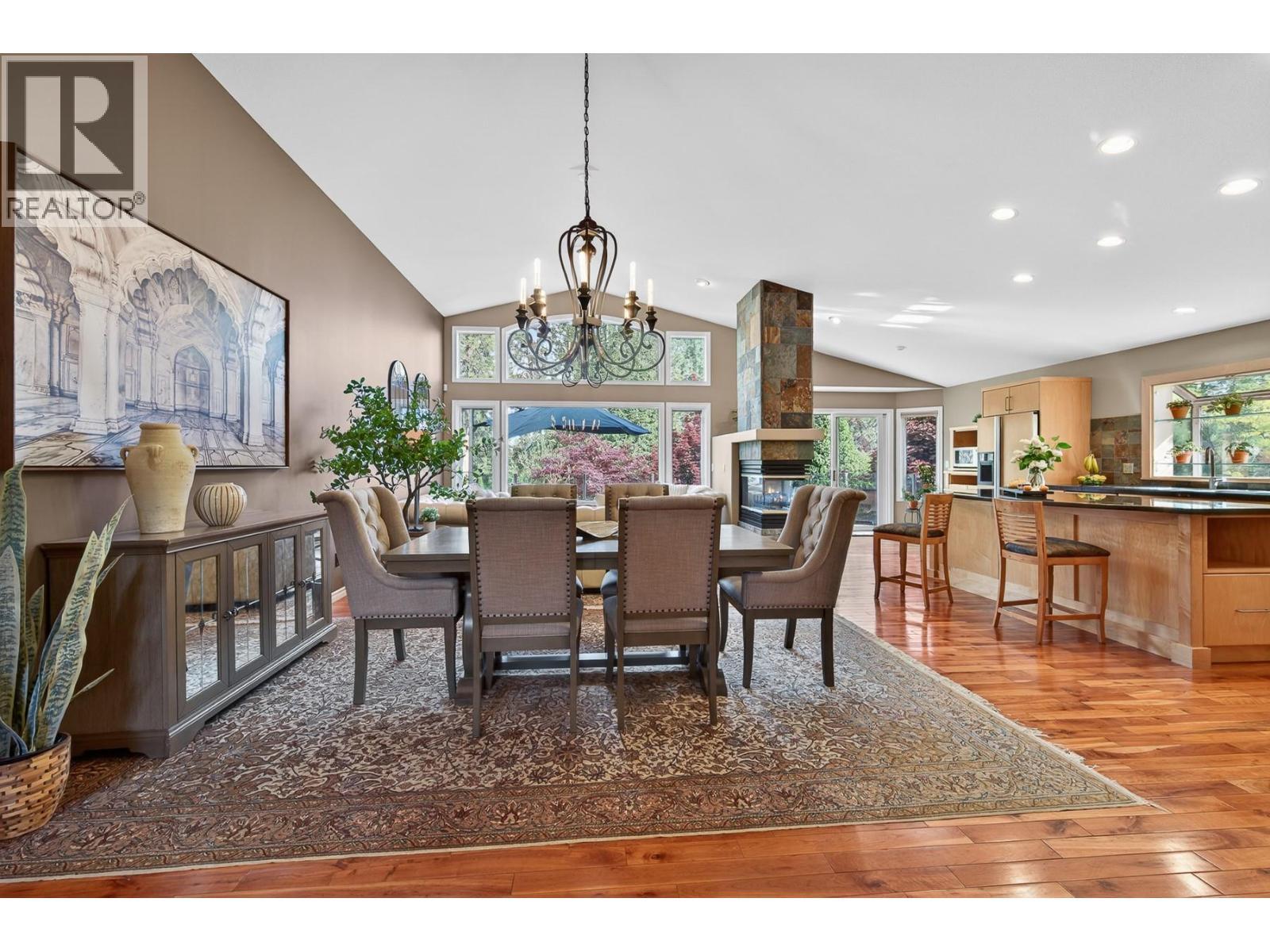 3929 Gallaghers Circle, Kelowna, BC - Indoor Photo Showing Dining Room