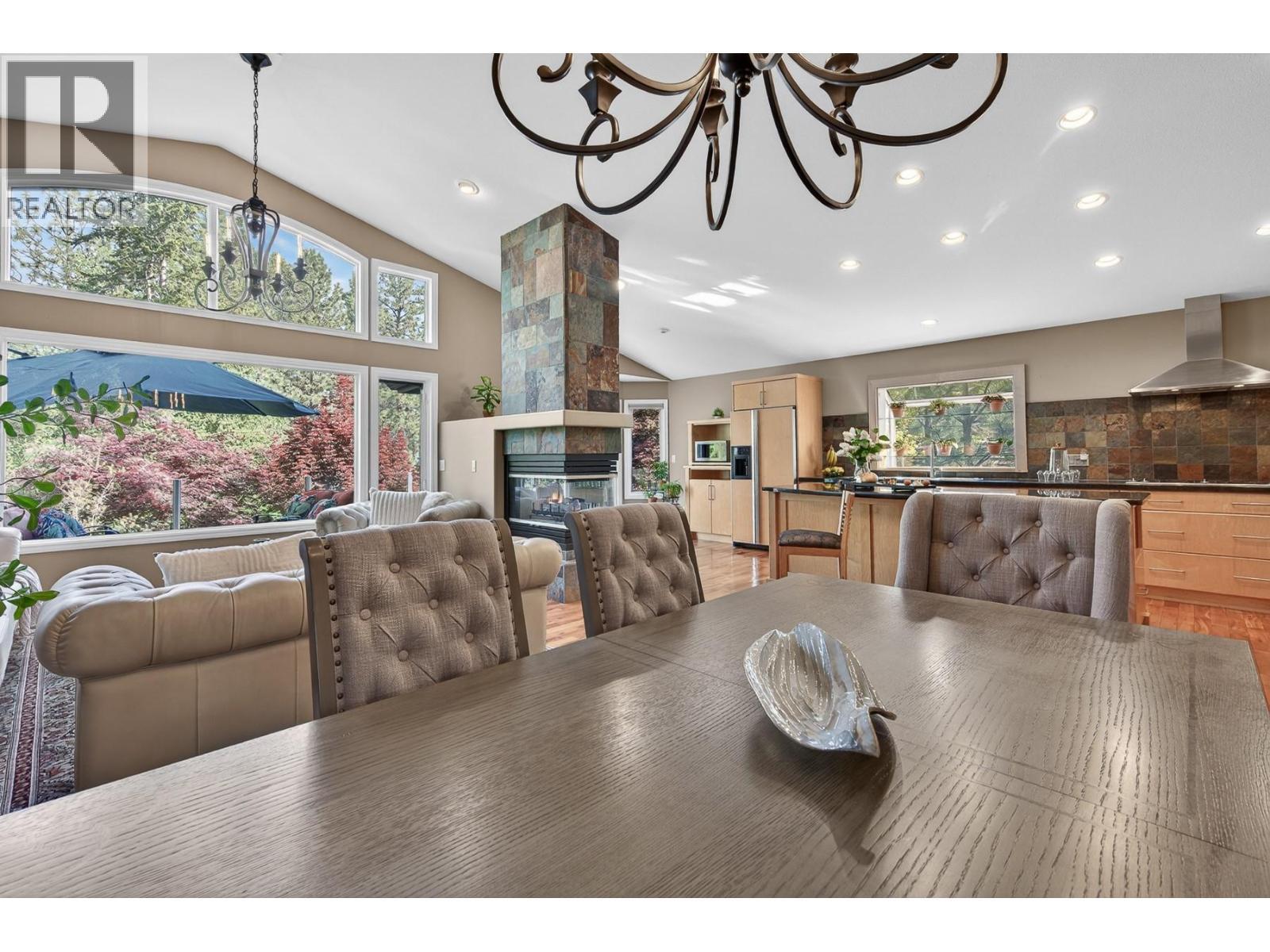 3929 Gallaghers Circle, Kelowna, BC - Indoor Photo Showing Dining Room