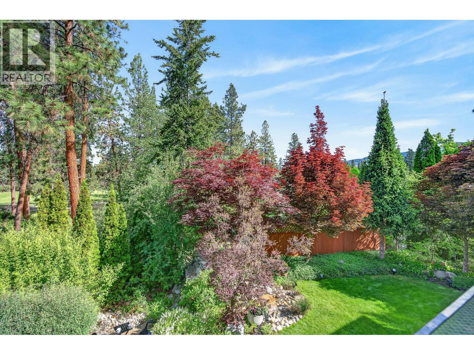 3929 Gallaghers Circle, Kelowna, BC - Outdoor