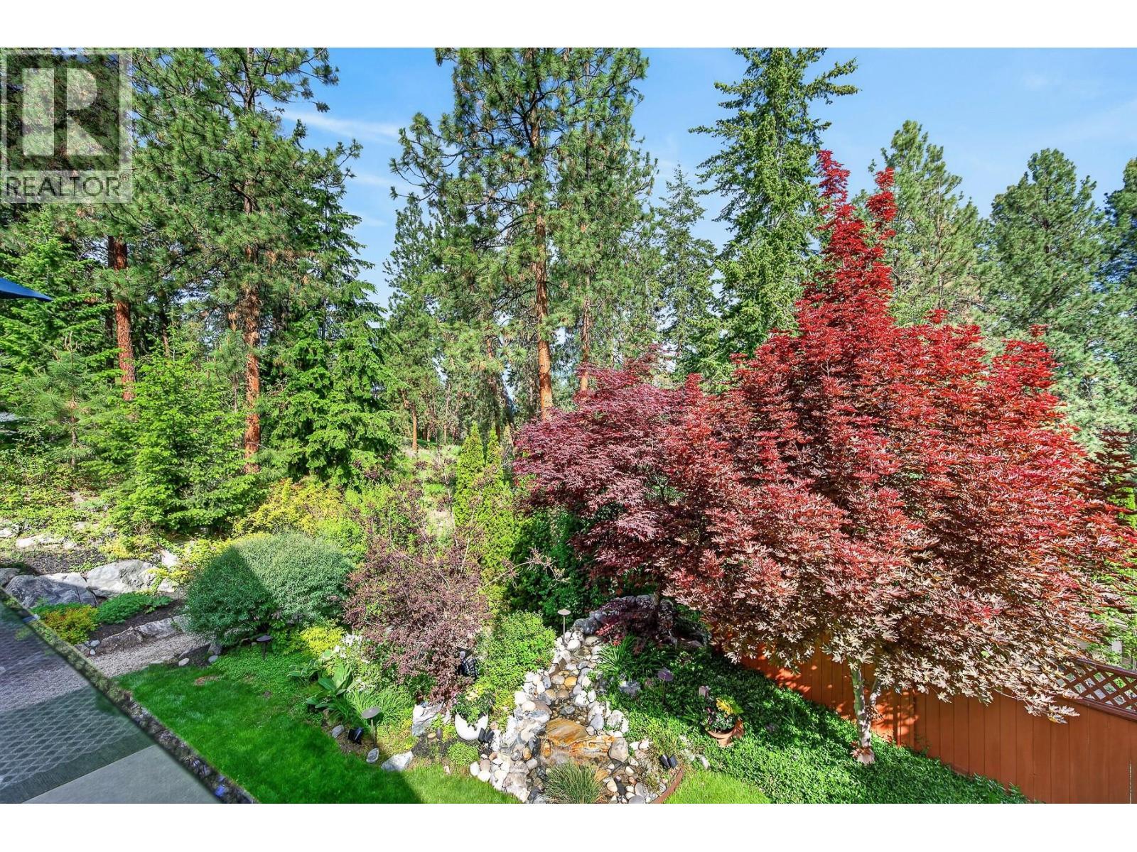 3929 Gallaghers Circle, Kelowna, BC - Outdoor