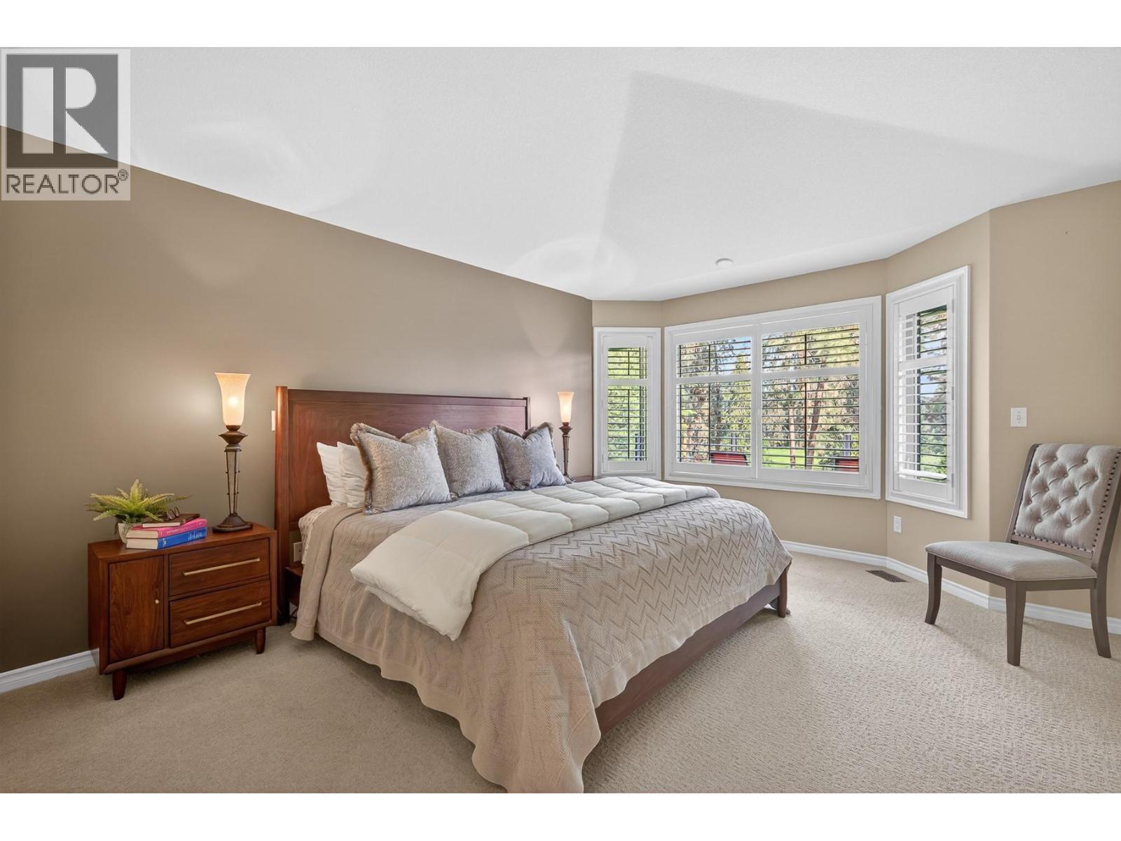 3929 Gallaghers Circle, Kelowna, BC - Indoor Photo Showing Bedroom