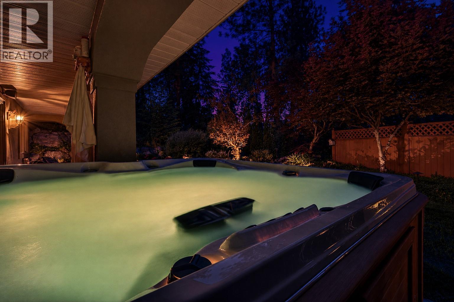 3929 Gallaghers Circle, Kelowna, BC - Photo Showing Other Room