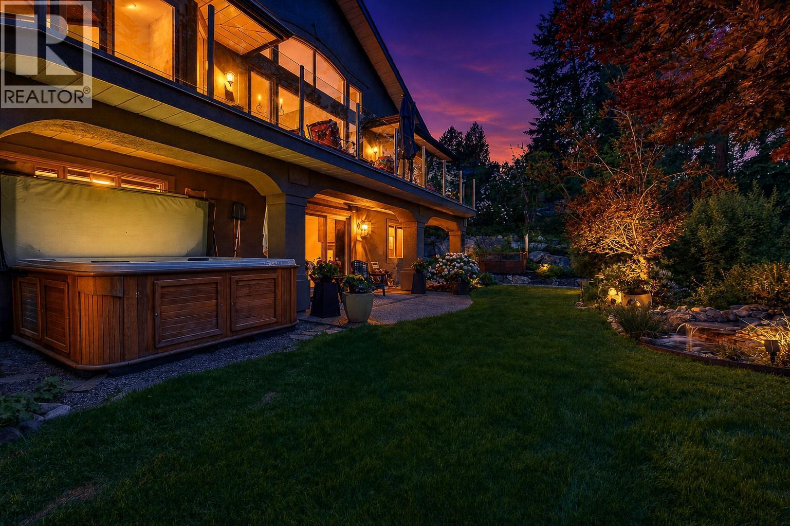 3929 Gallaghers Circle, Kelowna, BC - Outdoor