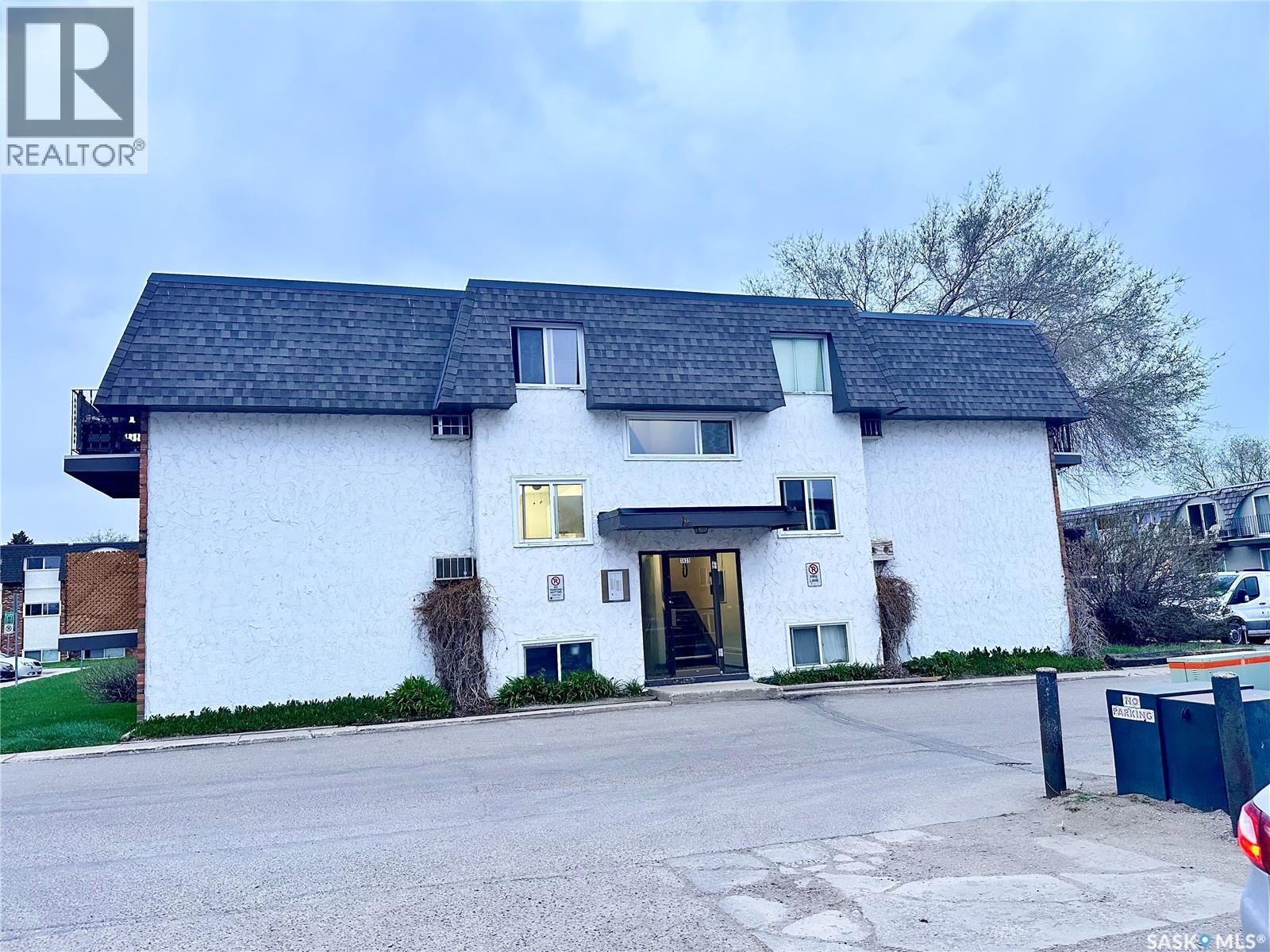 4 3625 Chaben Place, Saskatoon, SK - Outdoor