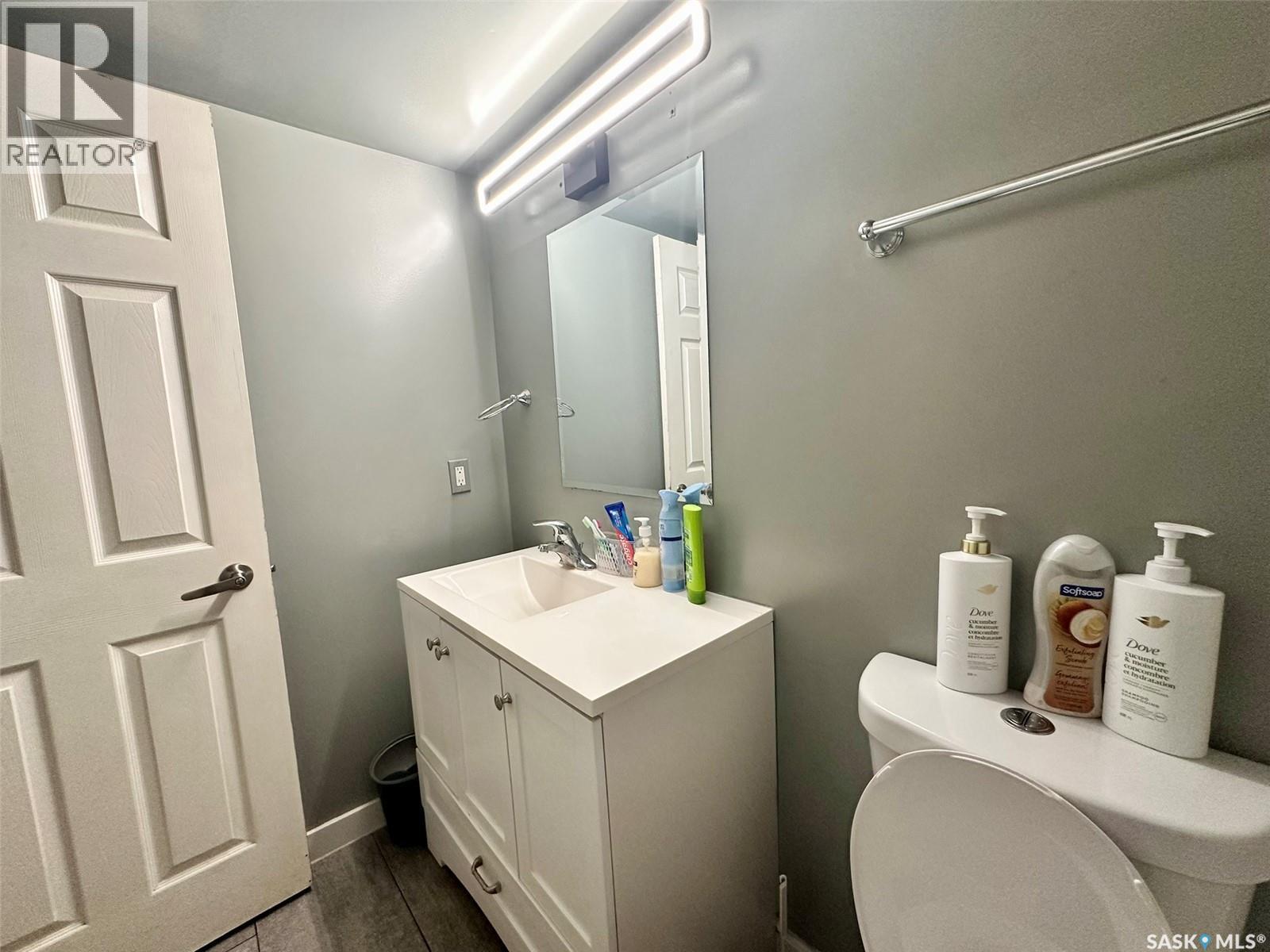 4 3625 Chaben Place, Saskatoon, SK - Indoor Photo Showing Bathroom