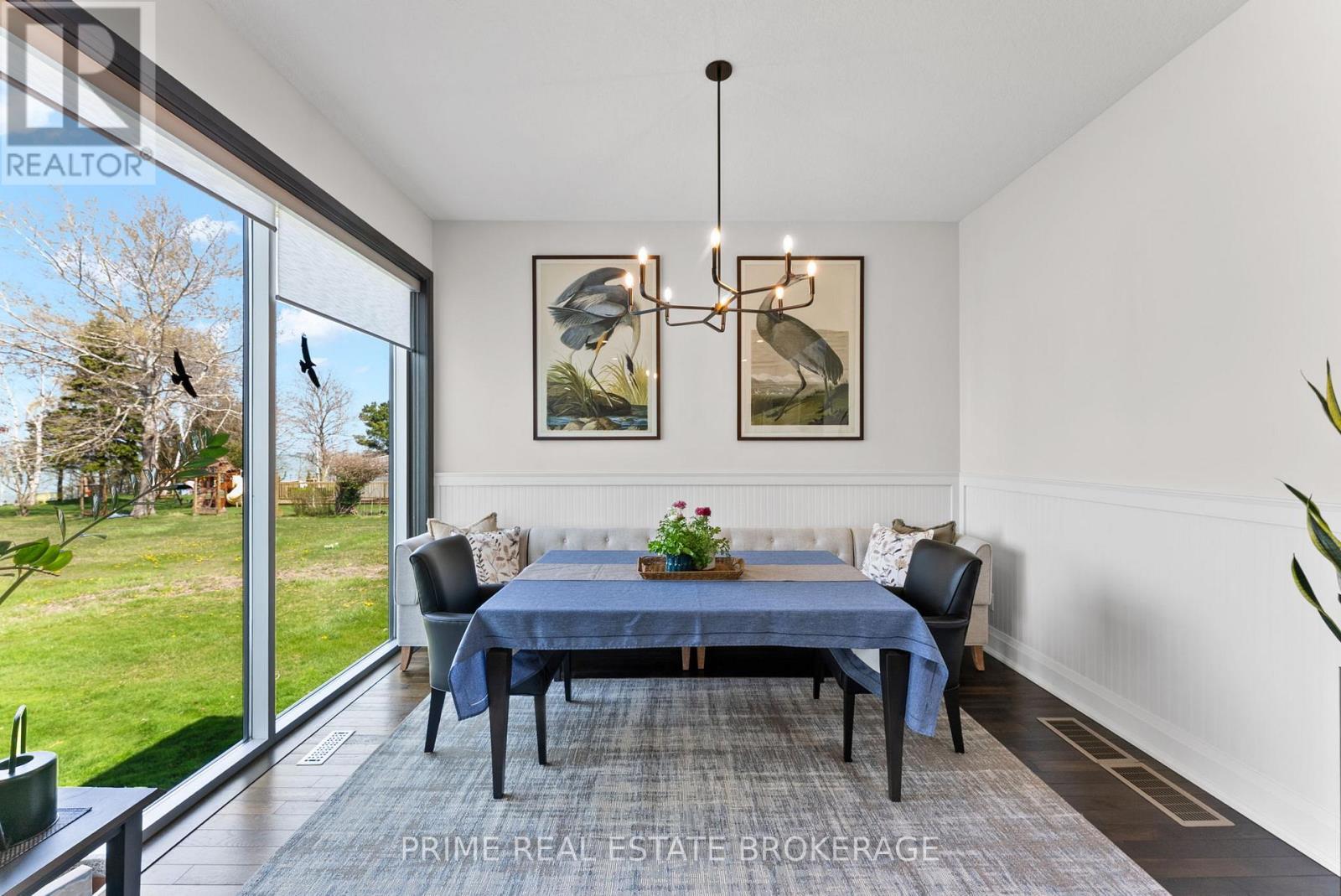 72323 Bluewater Highway, Bluewater (Hay), ON - Indoor Photo Showing Dining Room