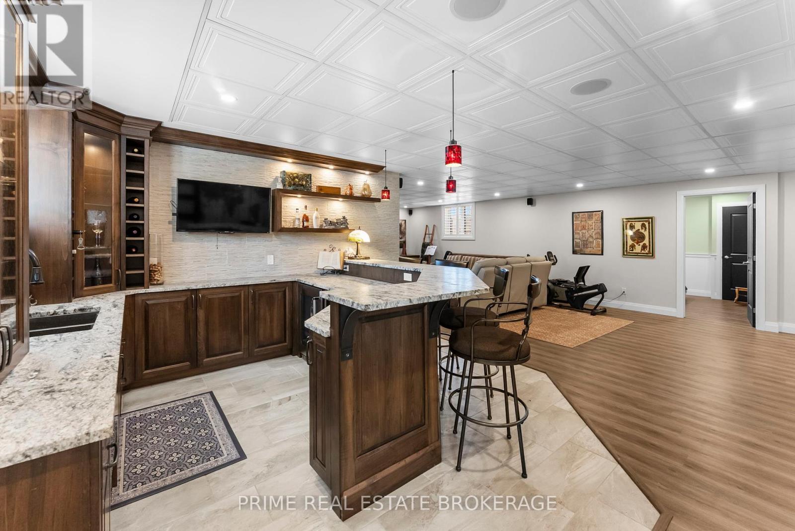72323 Bluewater Highway, Bluewater (Hay), ON - Indoor Photo Showing Kitchen With Upgraded Kitchen