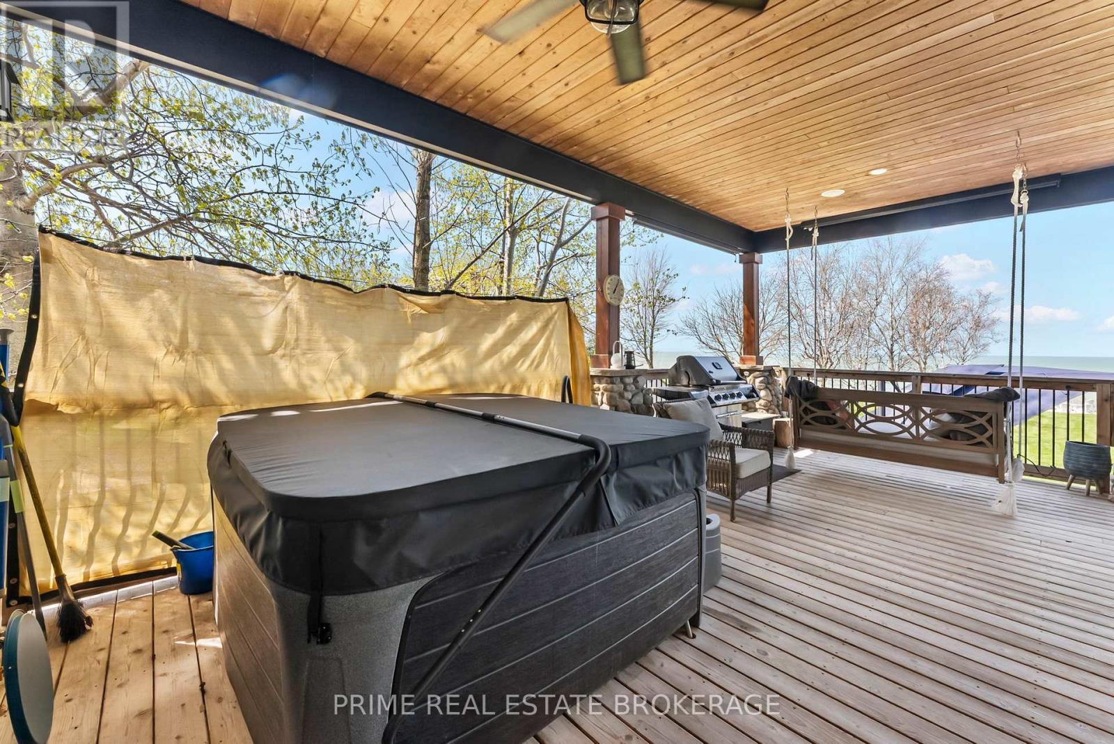 72323 Bluewater Highway, Bluewater (Hay), ON - Outdoor With Deck Patio Veranda With Exterior
