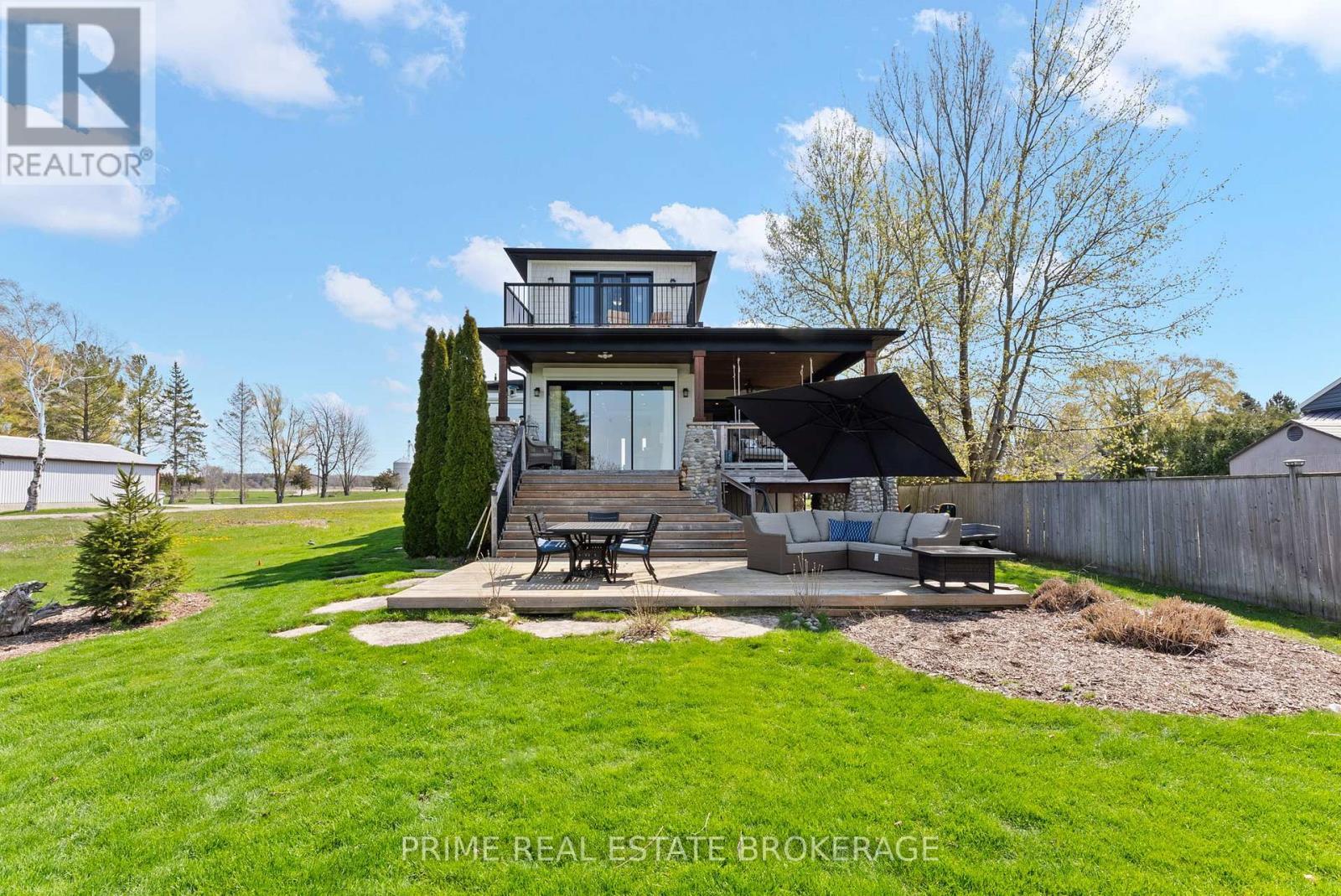 72323 Bluewater Highway, Bluewater (Hay), ON - Outdoor With Deck Patio Veranda