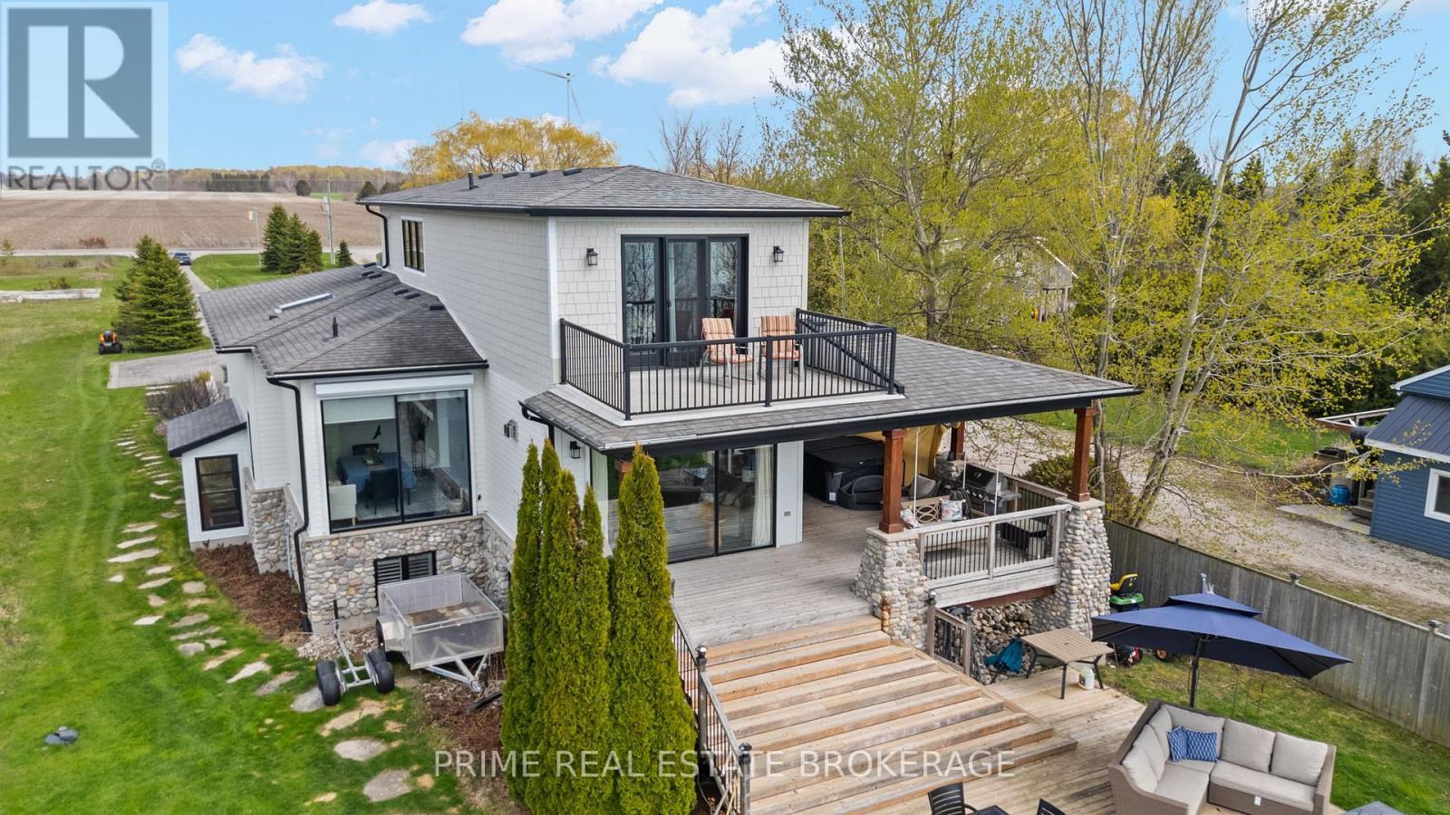 72323 Bluewater Highway, Bluewater (Hay), ON - Outdoor With Deck Patio Veranda