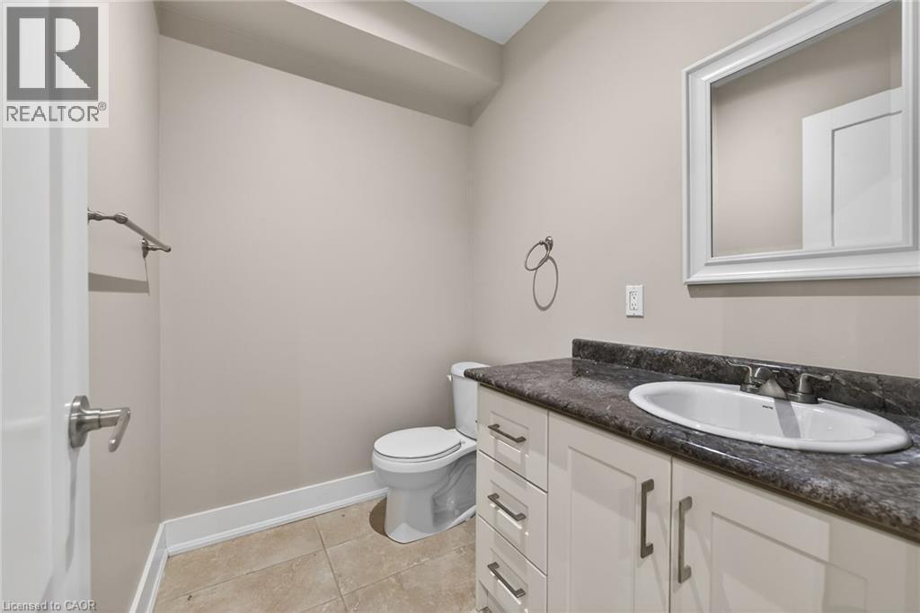 UNIT A - 167 Walnut Street S, Hamilton, ON - Indoor Photo Showing Bathroom