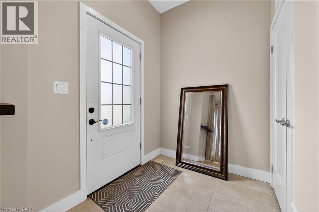 UNIT A - 167 Walnut Street S, Hamilton, ON - Indoor Photo Showing Other Room