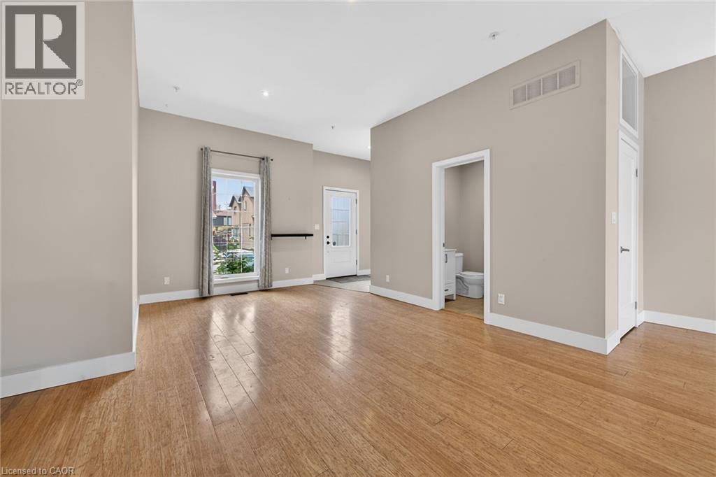 UNIT A - 167 Walnut Street S, Hamilton, ON - Indoor Photo Showing Other Room