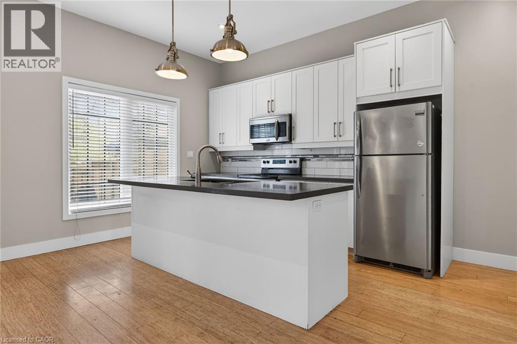 UNIT A - 167 Walnut Street S, Hamilton, ON - Indoor Photo Showing Kitchen