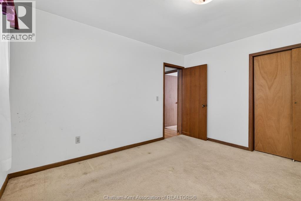 35 Peter Street, Chatham, ON - Indoor Photo Showing Other Room