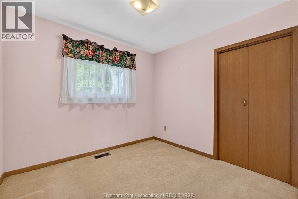 35 Peter Street, Chatham, ON - Indoor Photo Showing Other Room