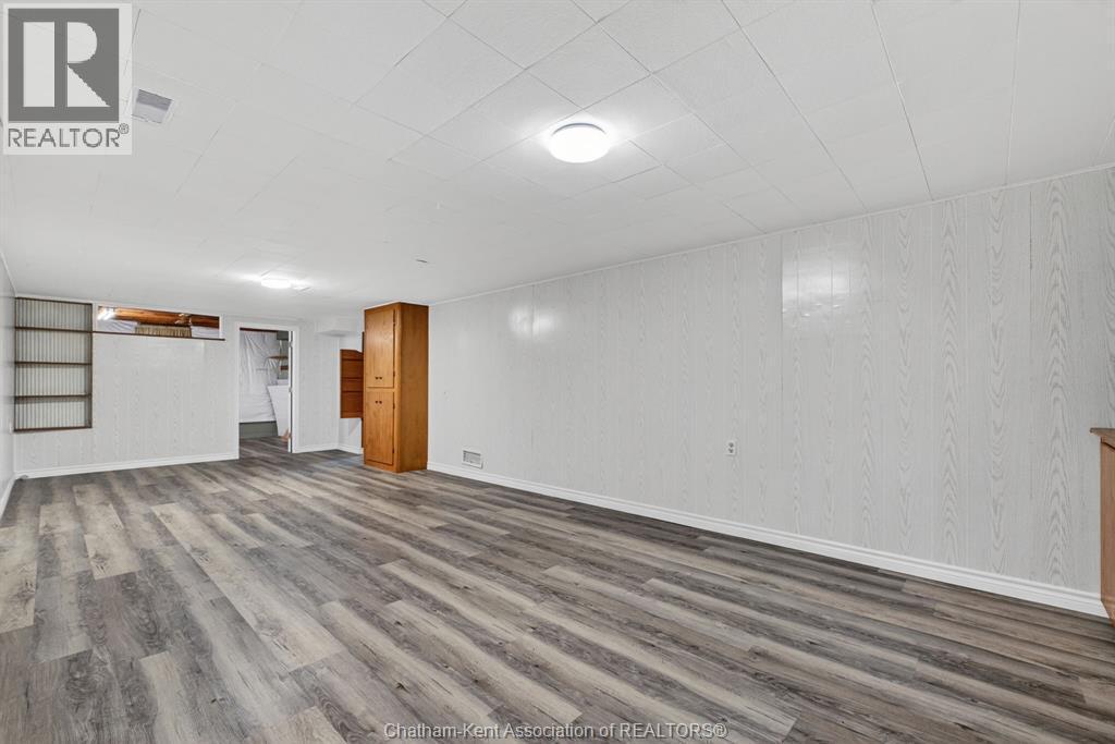 35 Peter Street, Chatham, ON - Indoor Photo Showing Other Room