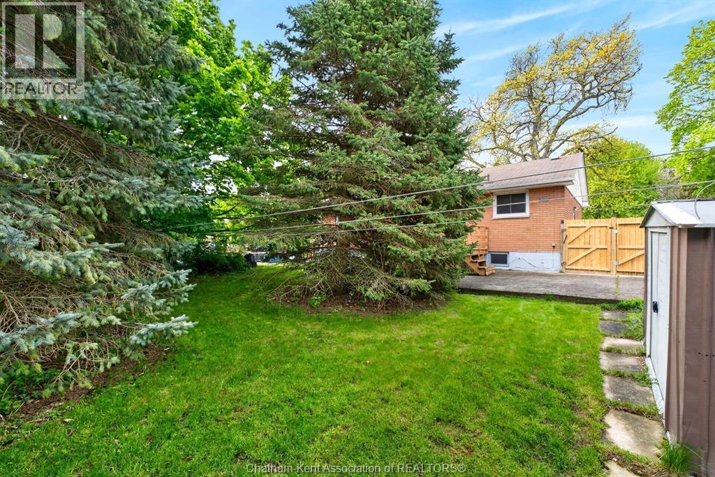 35 Peter Street, Chatham, ON - Outdoor