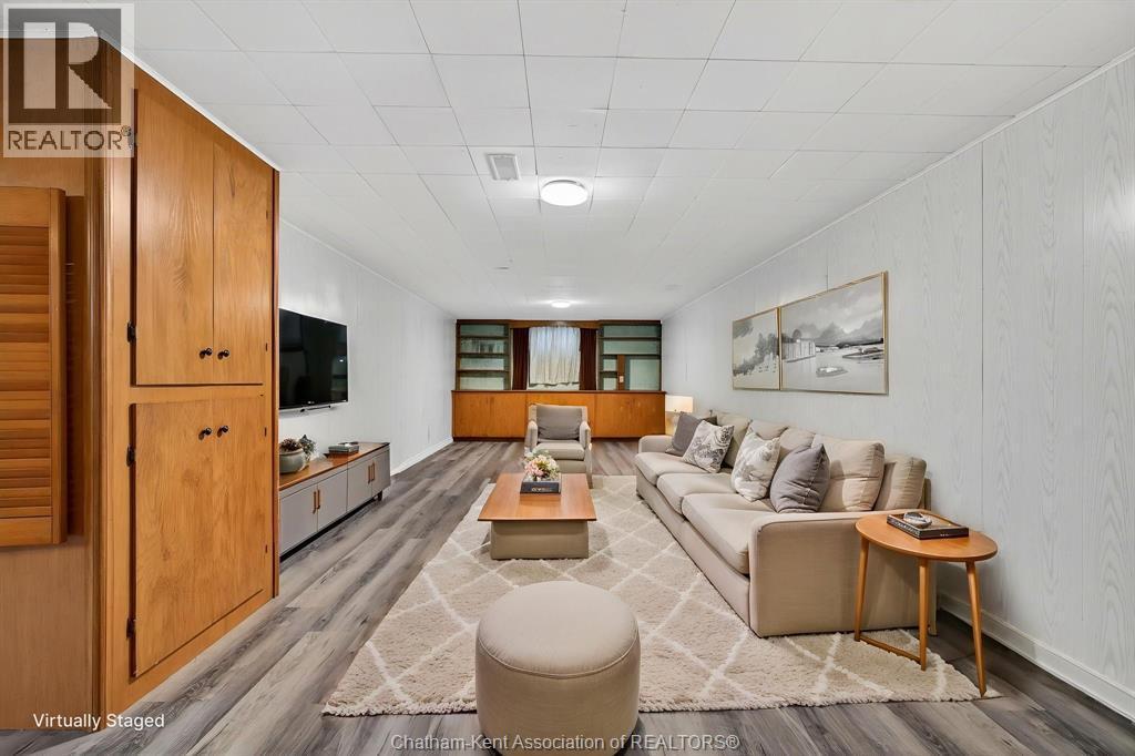 35 Peter Street, Chatham, ON - Indoor