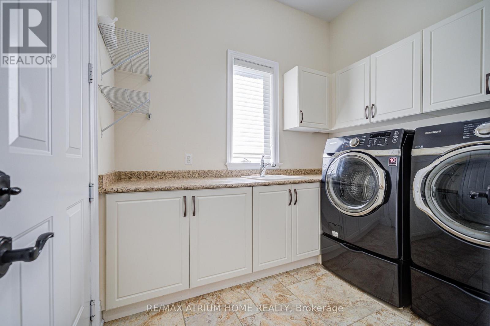 9 Berkshire Crescent, Markham, ON - Indoor Photo Showing Laundry Room
