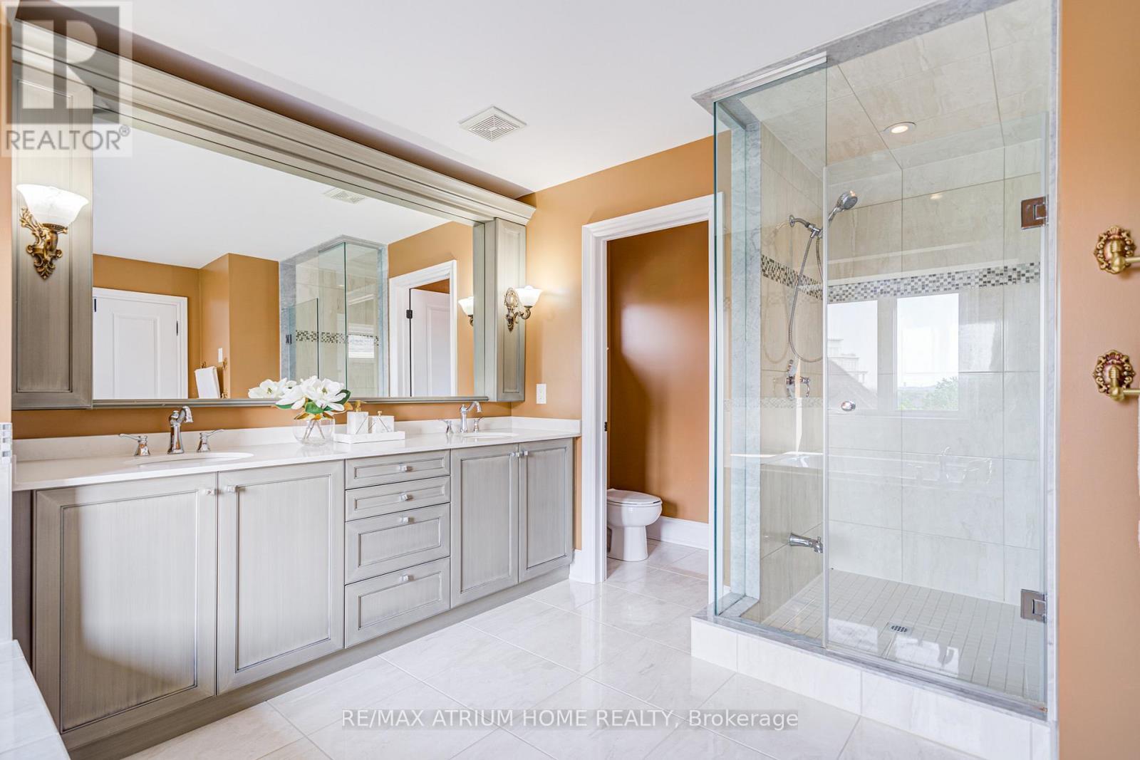 9 Berkshire Crescent, Markham, ON - Indoor Photo Showing Bathroom