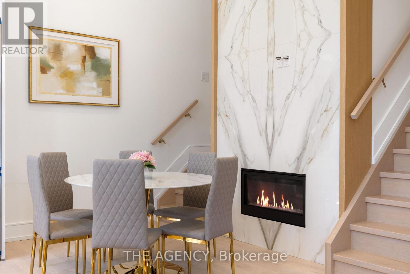 1202 Avenue Road, Toronto, ON - Indoor