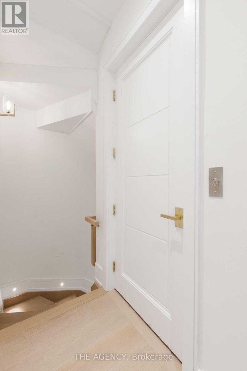 1202 Avenue Road, Toronto, ON - Indoor Photo Showing Other Room