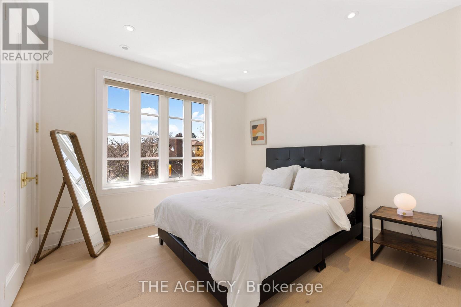 1202 Avenue Road, Toronto, ON - Indoor Photo Showing Bedroom
