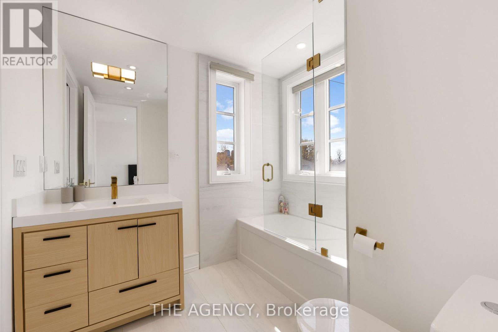 1202 Avenue Road, Toronto, ON - Indoor Photo Showing Bathroom
