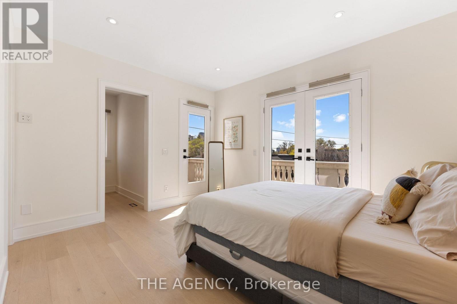 1202 Avenue Road, Toronto, ON - Indoor Photo Showing Bedroom