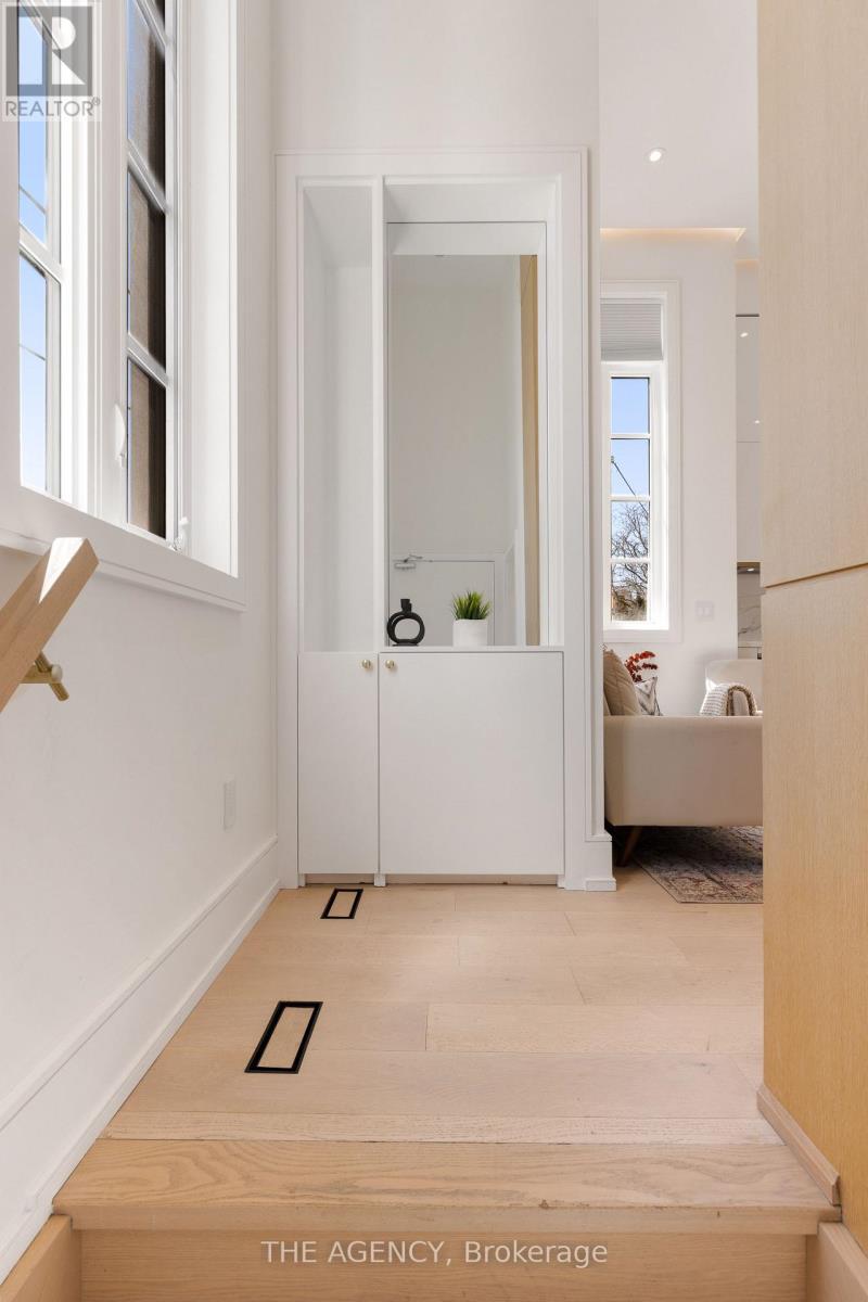 1202 Avenue Road, Toronto, ON - Indoor Photo Showing Other Room
