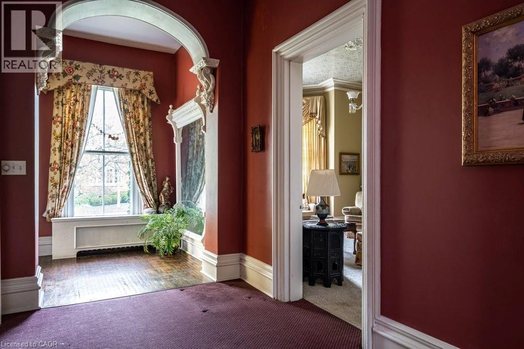 370 Hess Street S, Hamilton, ON - Indoor Photo Showing Other Room