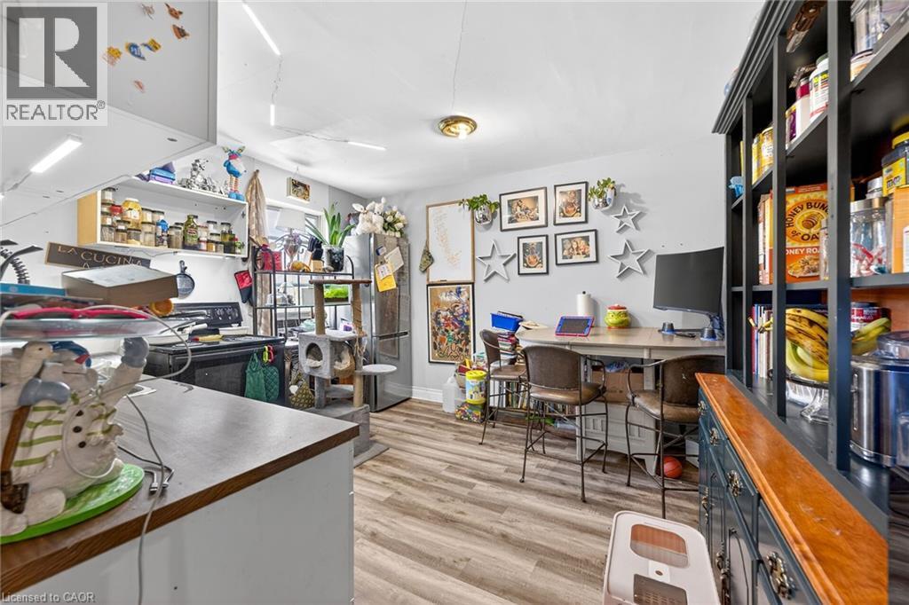 99 Leeming Street, Hamilton, ON - Indoor
