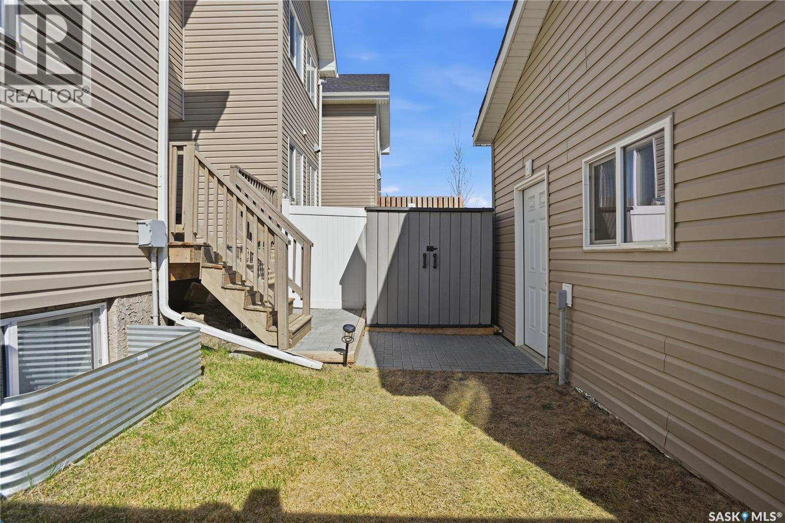 4521 E Keller Avenue, Regina, SK - Outdoor With Exterior