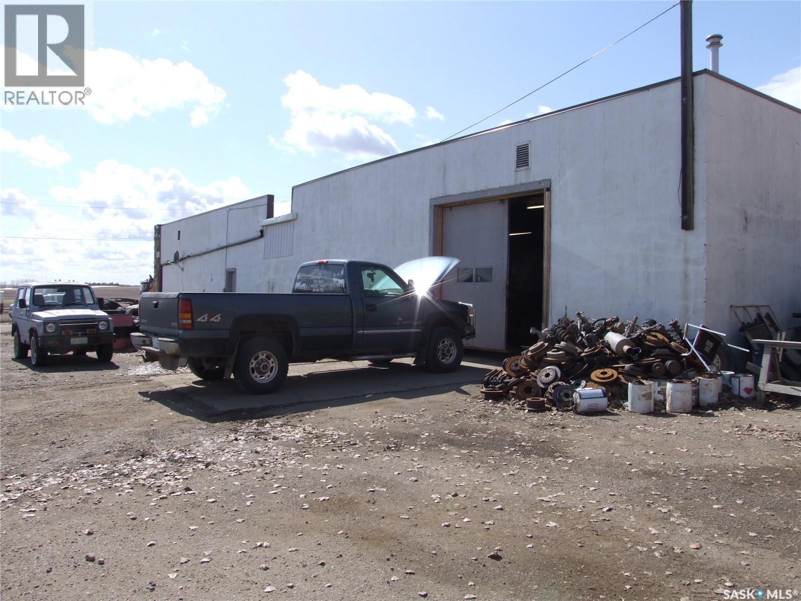 314 1St Avenue W, Leader, SK