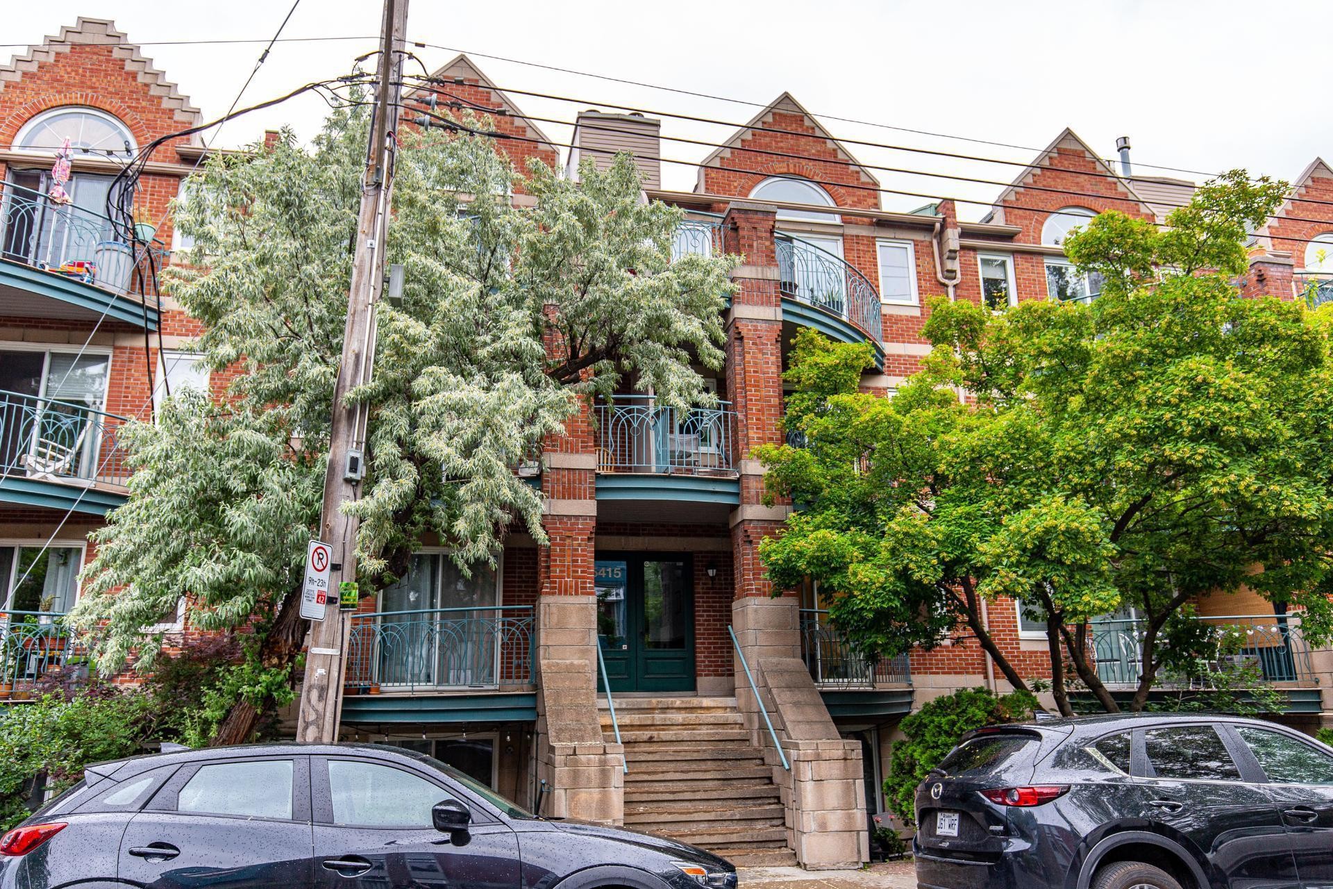 Front of Structure - 202-5415 Rue Drolet, Montréal (Le Plateau-Mont-Royal), QC - Outdoor With Balcony With Facade