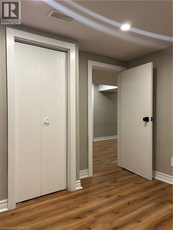 133 Park Row N Unit# 4, Hamilton, ON - Indoor Photo Showing Other Room