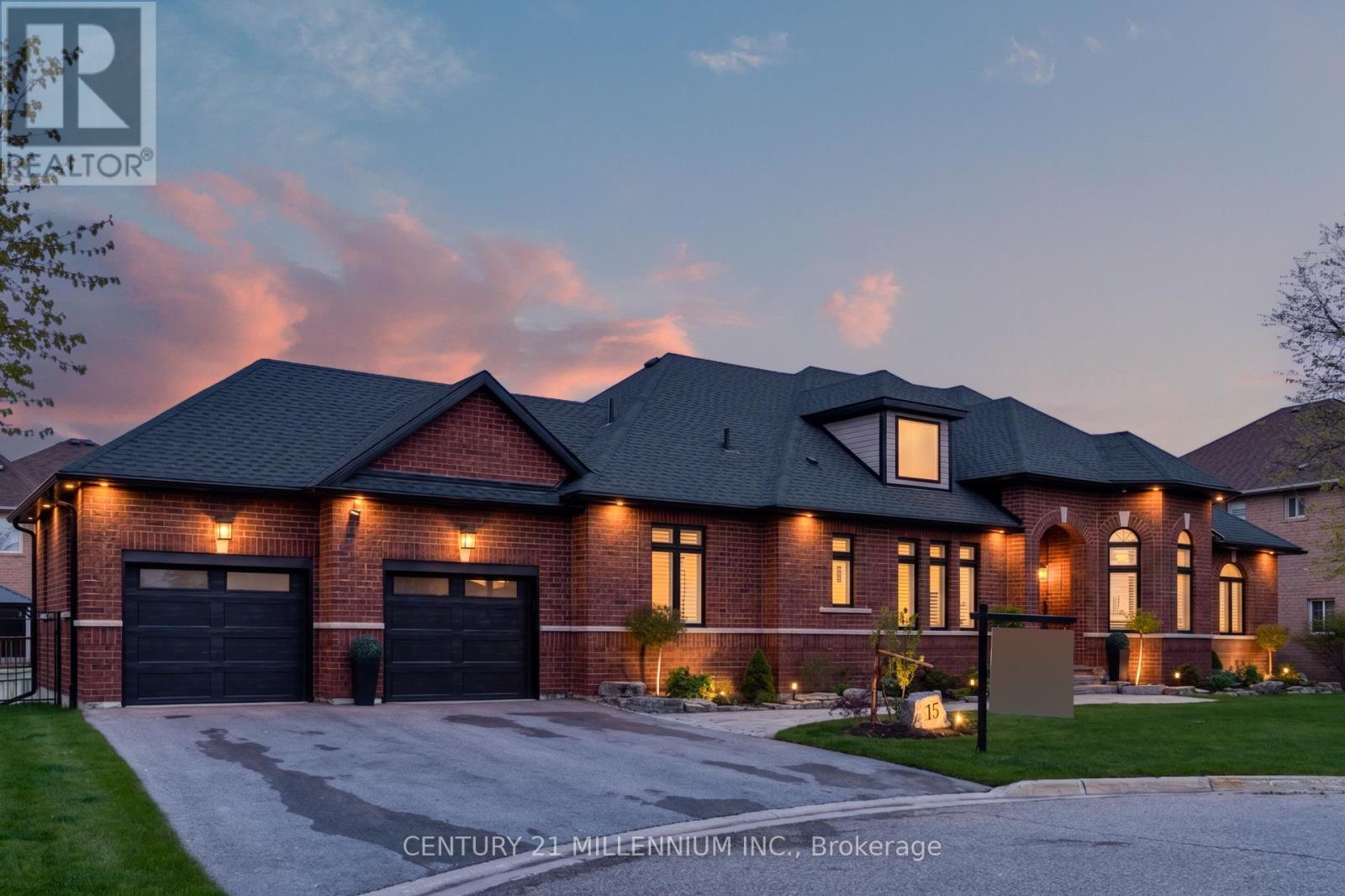 15 Bimmer Place, Brampton, ON - Outdoor With Facade