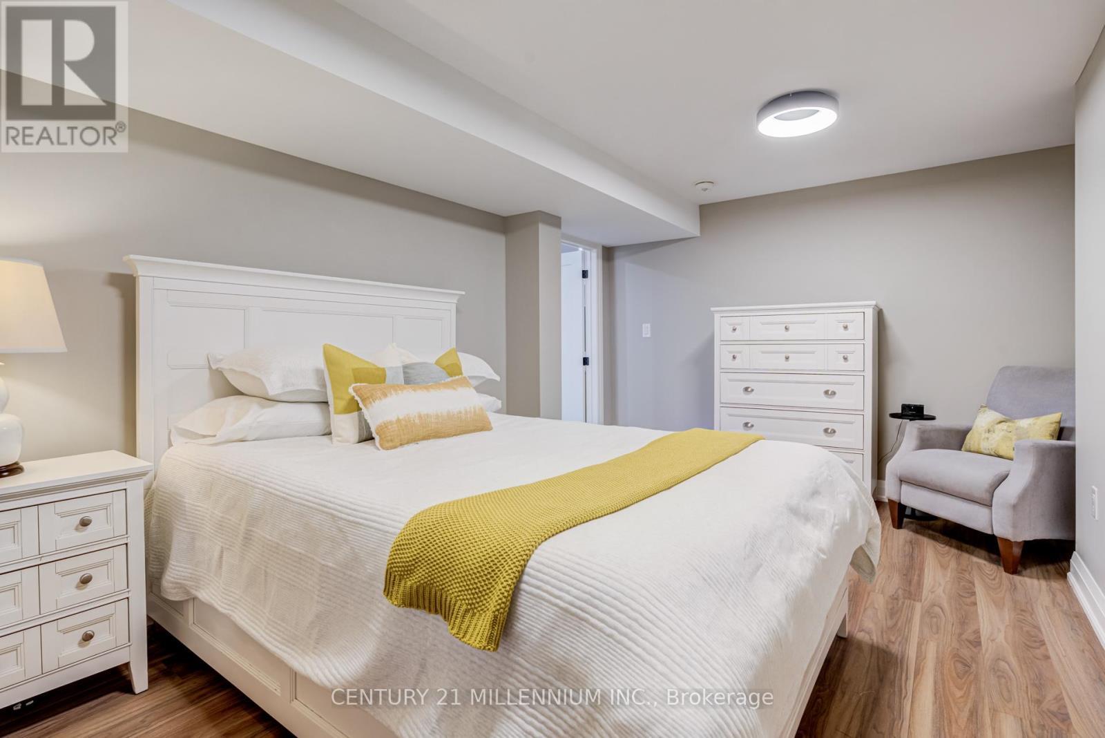 15 Bimmer Place, Brampton, ON - Indoor Photo Showing Bedroom