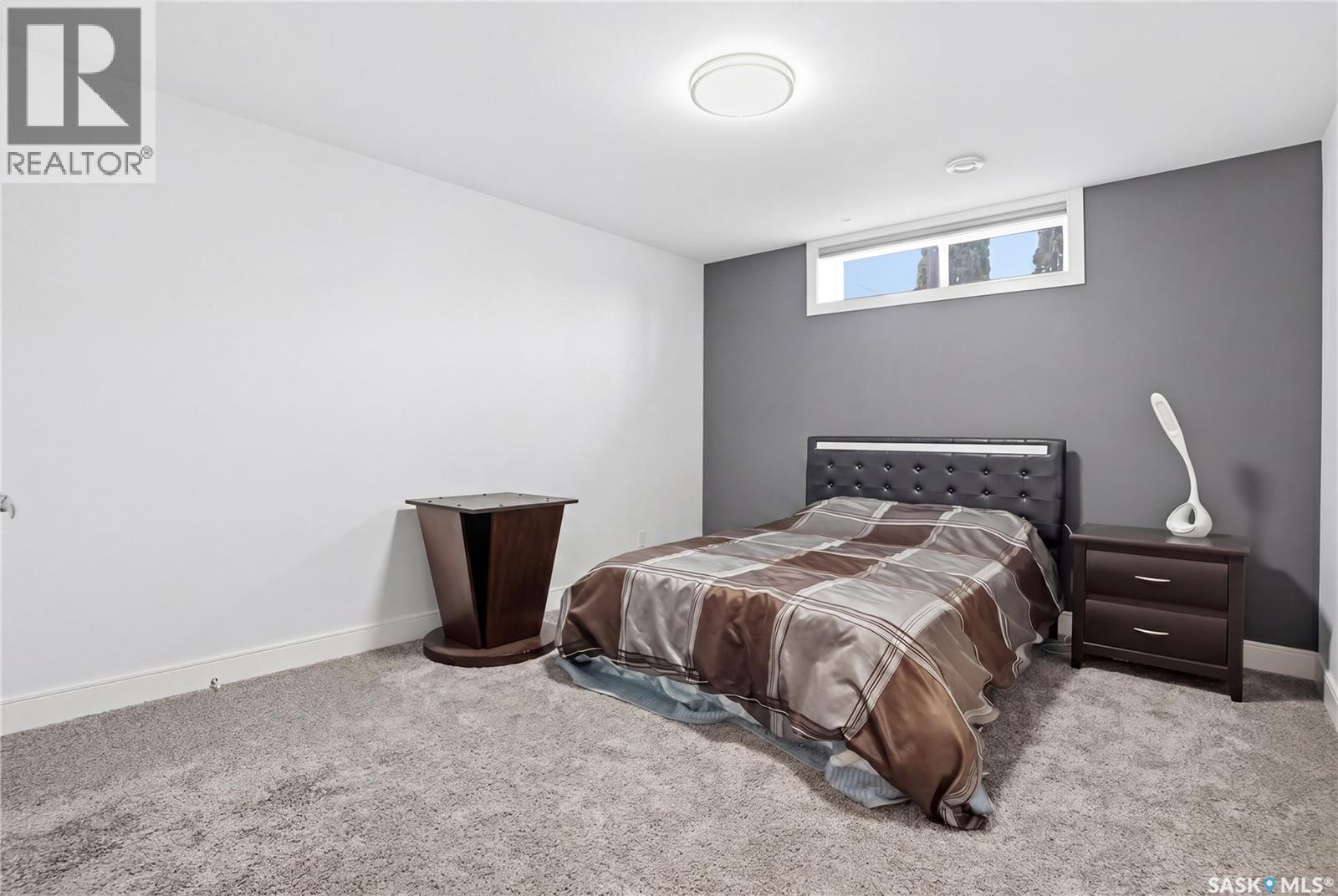 102 Teal Crescent, Saskatoon, SK - Indoor Photo Showing Bedroom