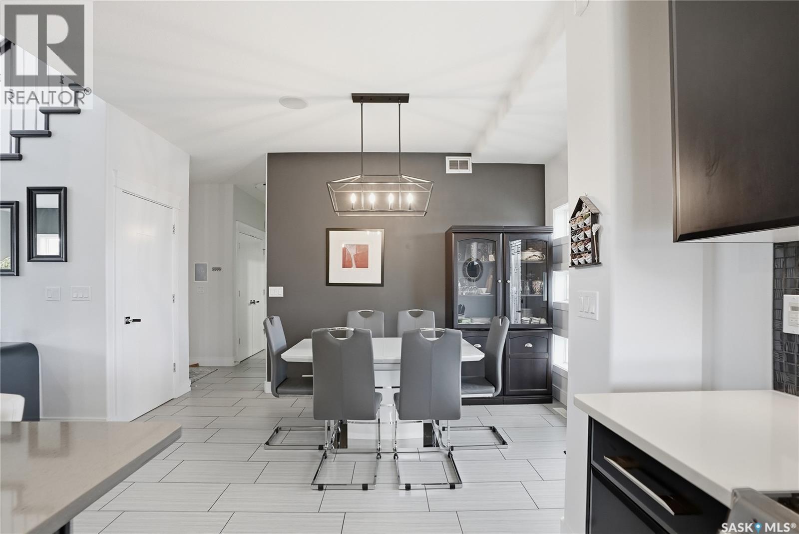 102 Teal Crescent, Saskatoon, SK - Indoor Photo Showing Dining Room