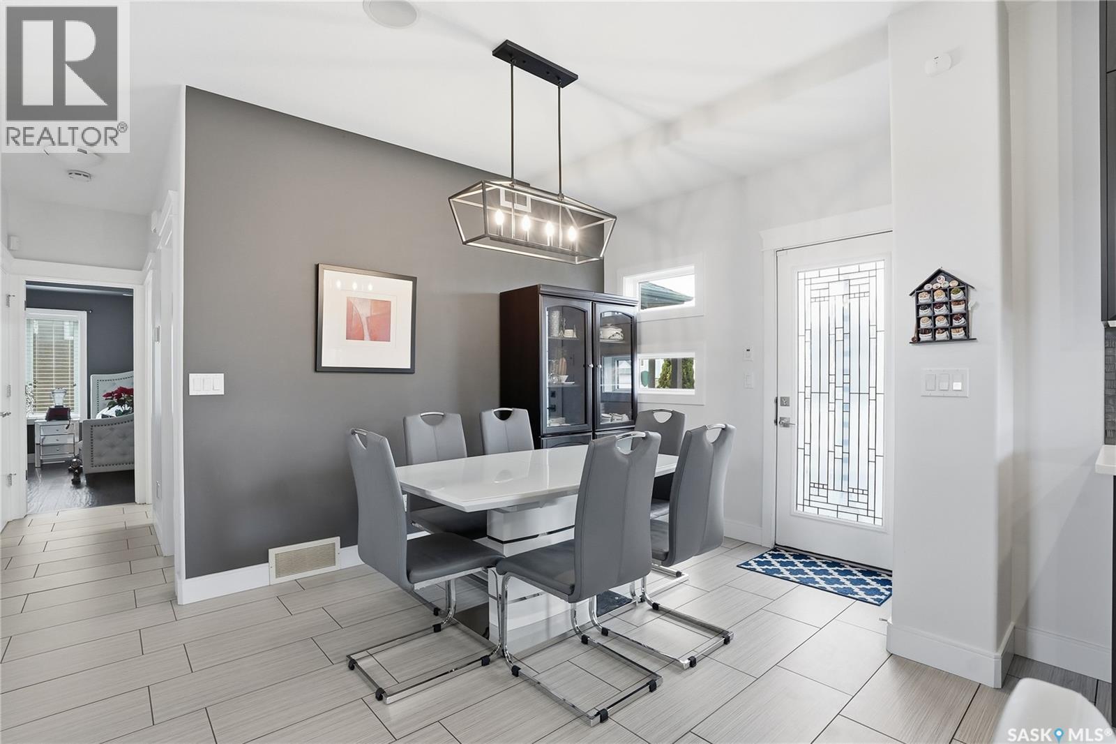 102 Teal Crescent, Saskatoon, SK - Indoor Photo Showing Dining Room