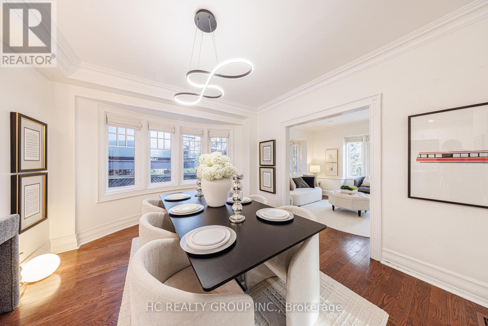 39 Glengowan Road, Toronto, ON - Indoor Photo Showing Dining Room