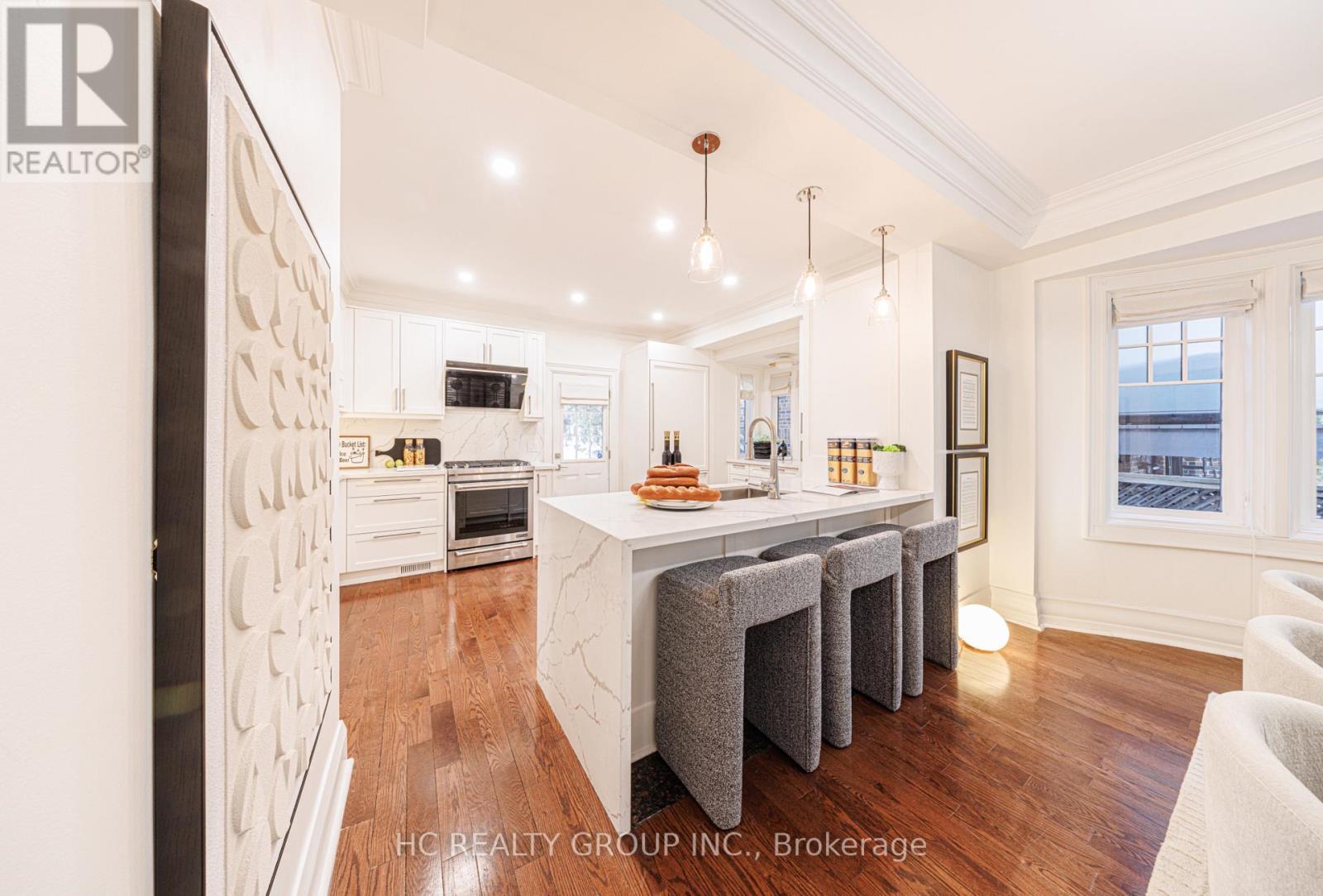 39 Glengowan Road, Toronto, ON - Indoor