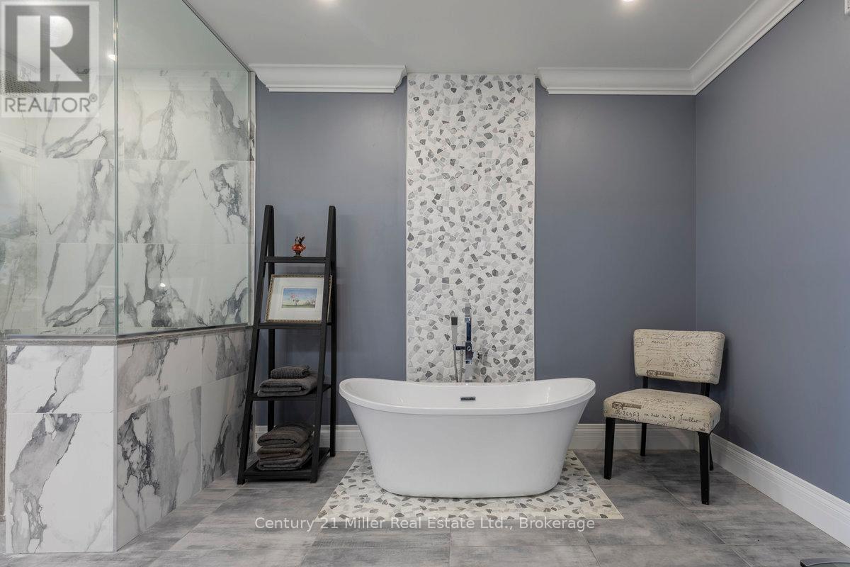 5583 Third Line, Erin, ON - Indoor Photo Showing Bathroom