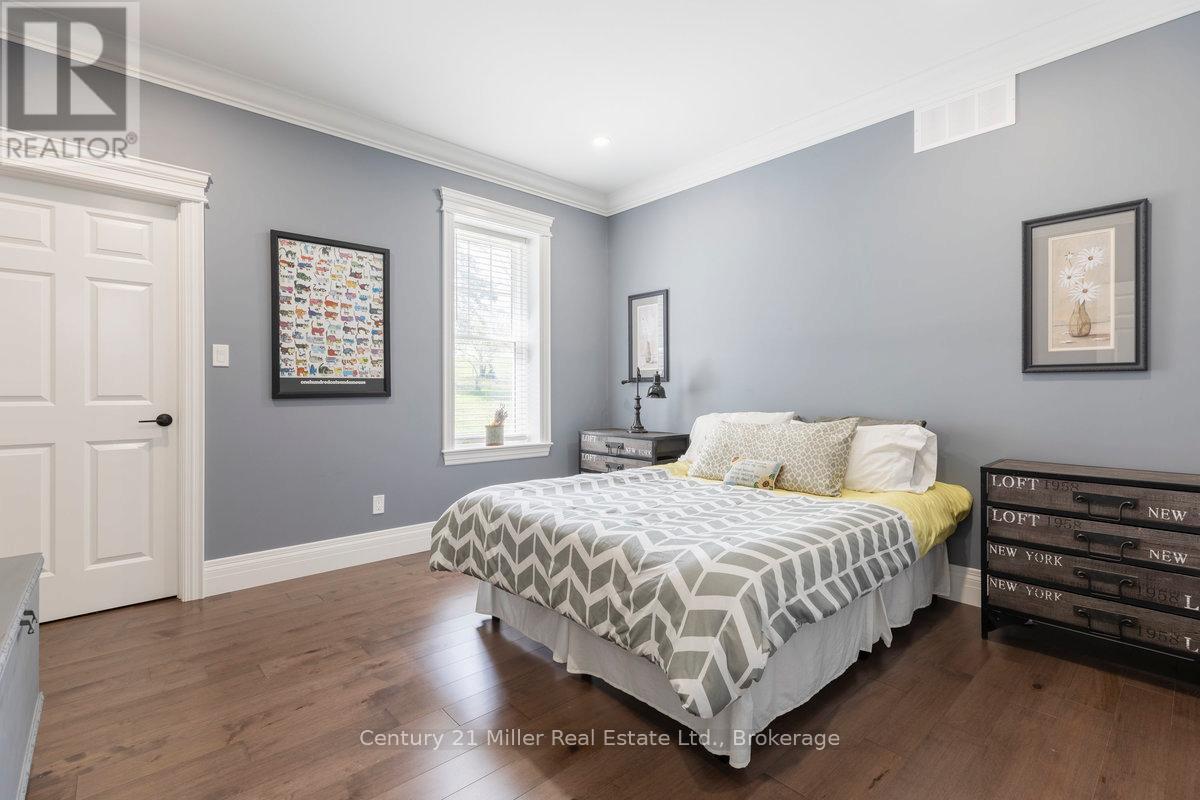 5583 Third Line, Erin, ON - Indoor Photo Showing Bedroom