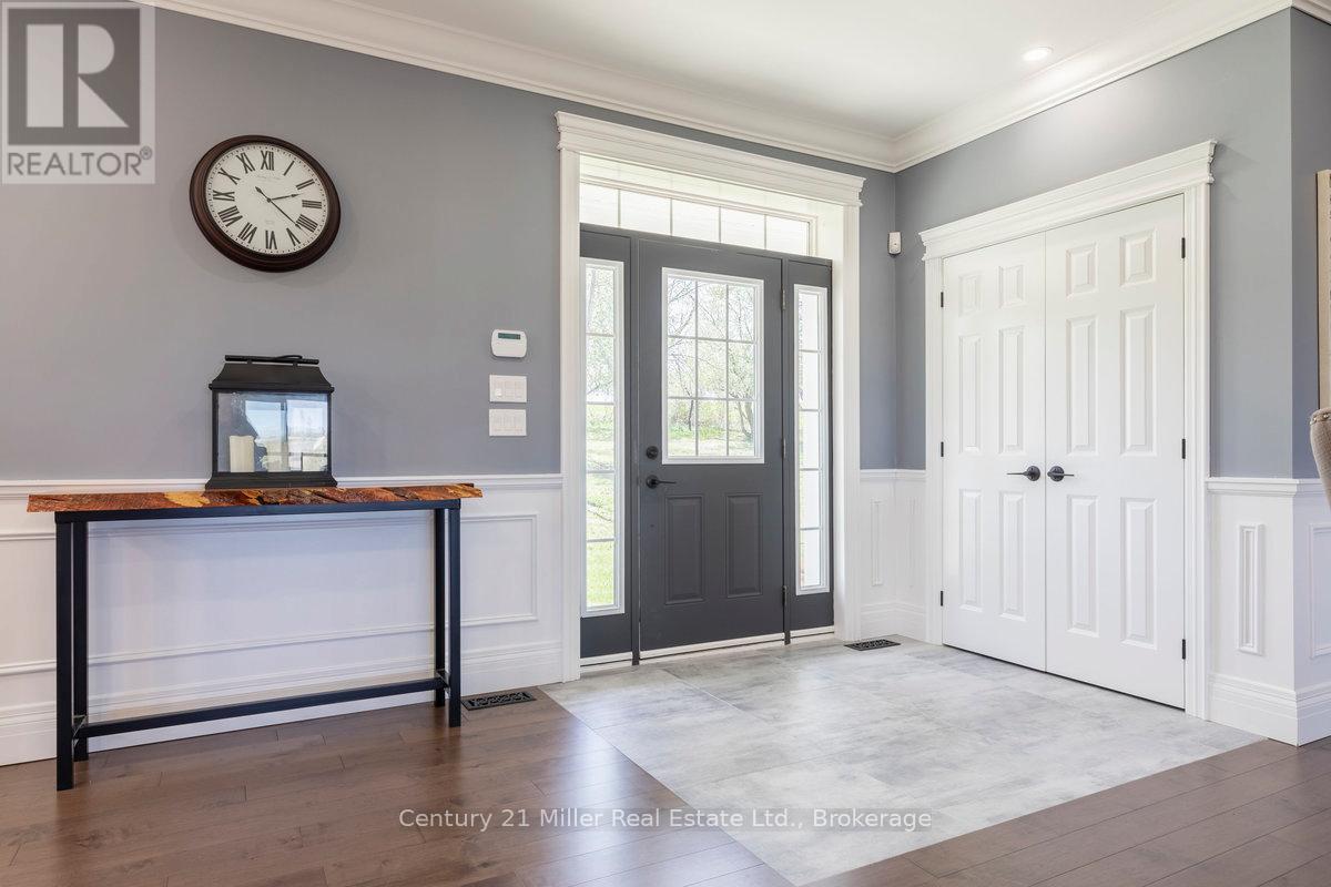 5583 Third Line, Erin, ON - Indoor Photo Showing Other Room